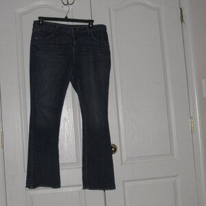 SIMPLY VERA VERA WANG Mid Rise Bootcut Dark Wash Jeans Size 14